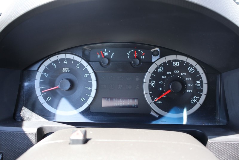 Ford Escape Vehicle Full-screen Gallery Image 22