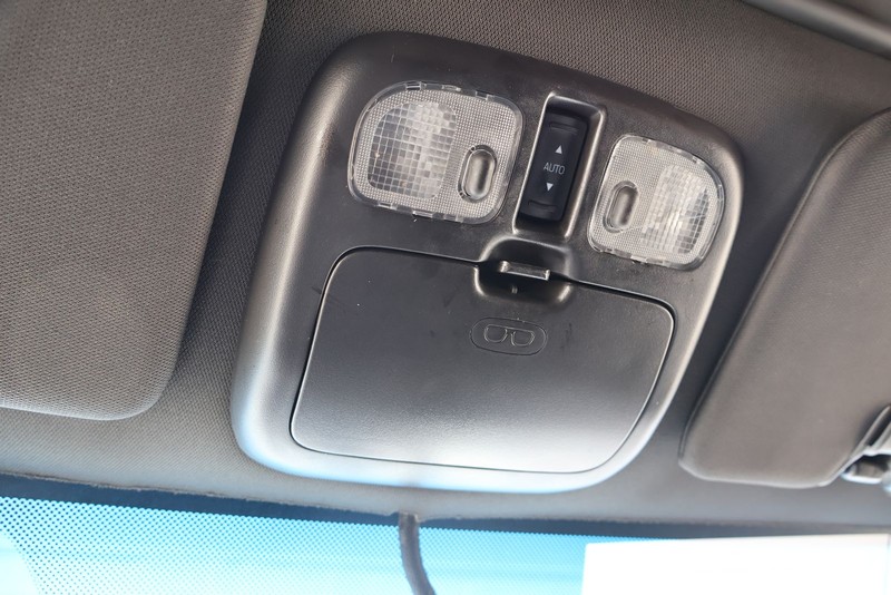 Ford Escape Vehicle Full-screen Gallery Image 29