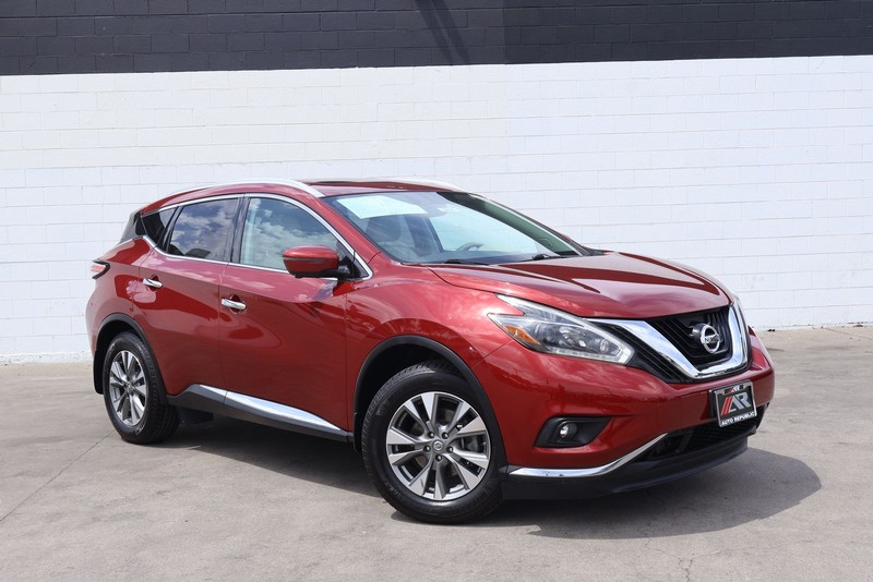 Nissan Murano Vehicle Full-screen Gallery Image 01