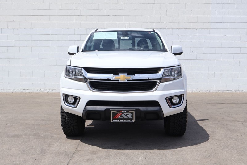 Chevrolet Colorado Vehicle Full-screen Gallery Image 02