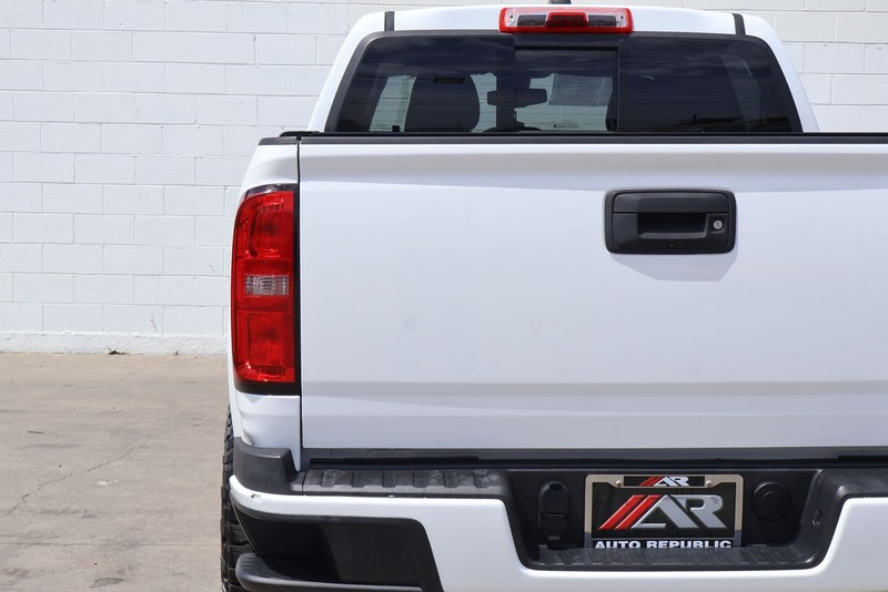 Chevrolet Colorado Vehicle Full-screen Gallery Image 07