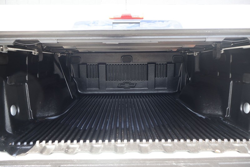 Chevrolet Colorado Vehicle Full-screen Gallery Image 08