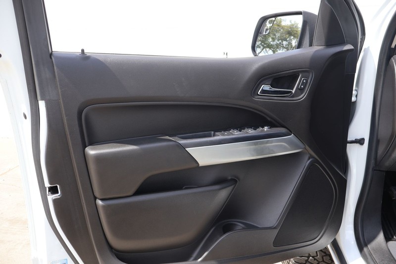 Chevrolet Colorado Vehicle Full-screen Gallery Image 14