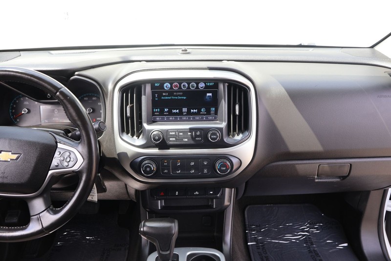 Chevrolet Colorado Vehicle Full-screen Gallery Image 26
