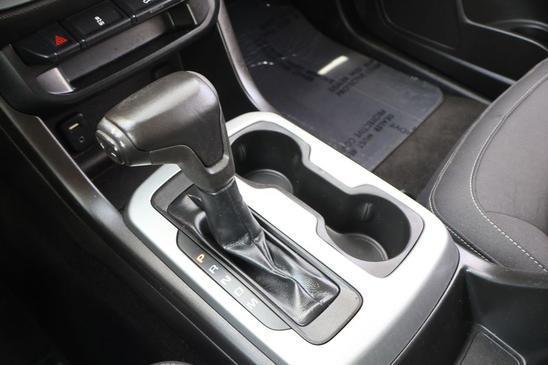 Chevrolet Colorado Vehicle Full-screen Gallery Image 29