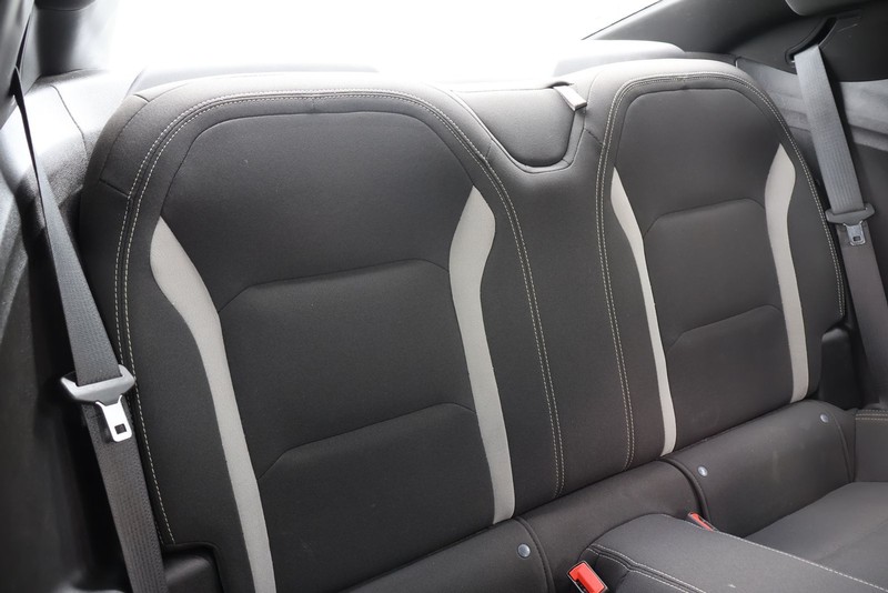 Chevrolet Camaro Vehicle Full-screen Gallery Image 20