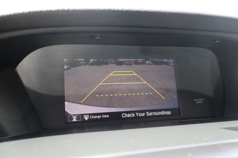 Honda Accord Sedan Vehicle Full-screen Gallery Image 29