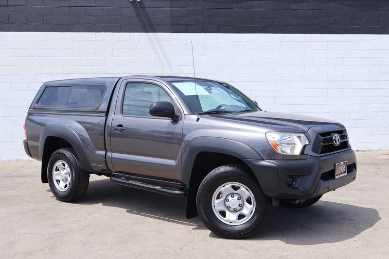 Toyota Tacoma Vehicle Full-screen Gallery Image 01