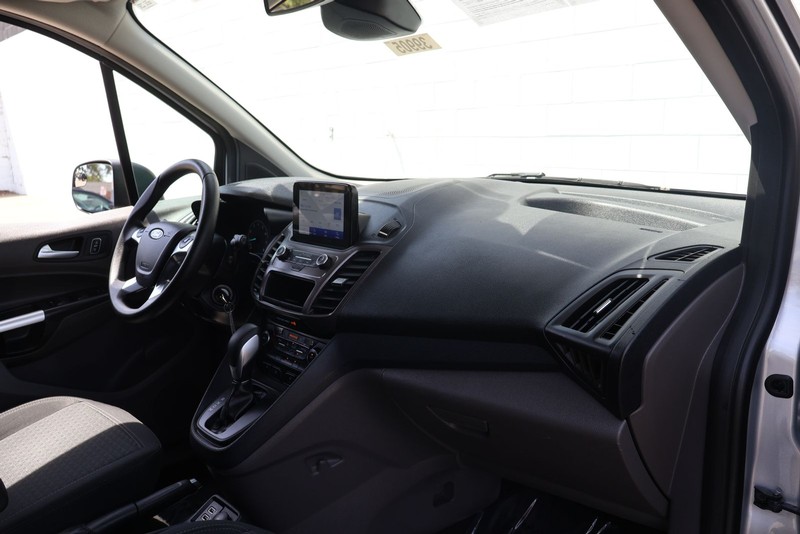 Ford Transit Connect Wagon Vehicle Full-screen Gallery Image 18