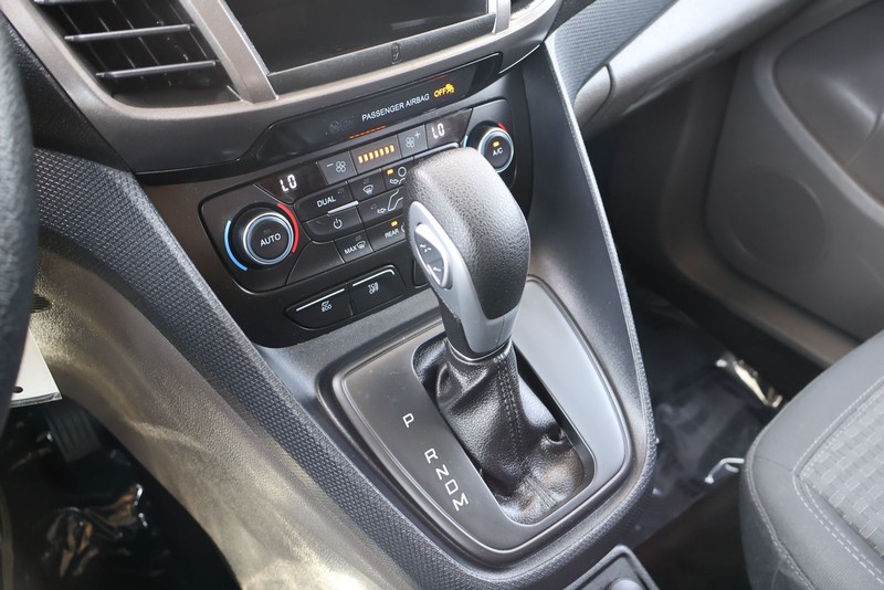Ford Transit Connect Wagon Vehicle Full-screen Gallery Image 30