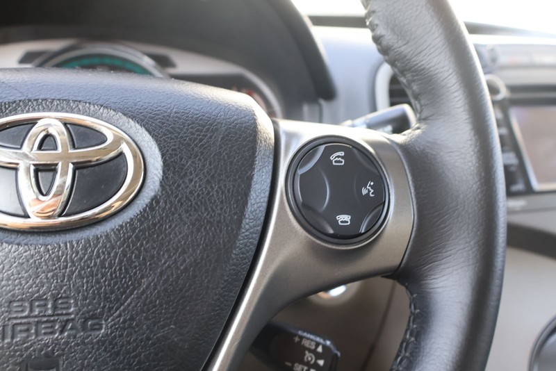 Toyota Venza Vehicle Full-screen Gallery Image 26