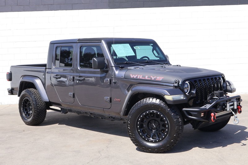 Jeep Gladiator Vehicle Full-screen Gallery Image 01