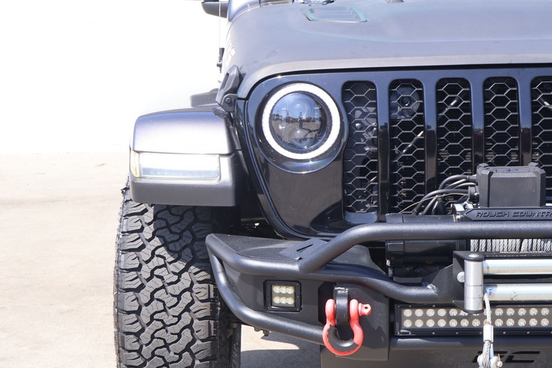 Jeep Gladiator Vehicle Full-screen Gallery Image 03