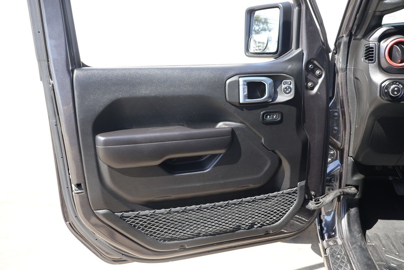 Jeep Gladiator Vehicle Full-screen Gallery Image 15