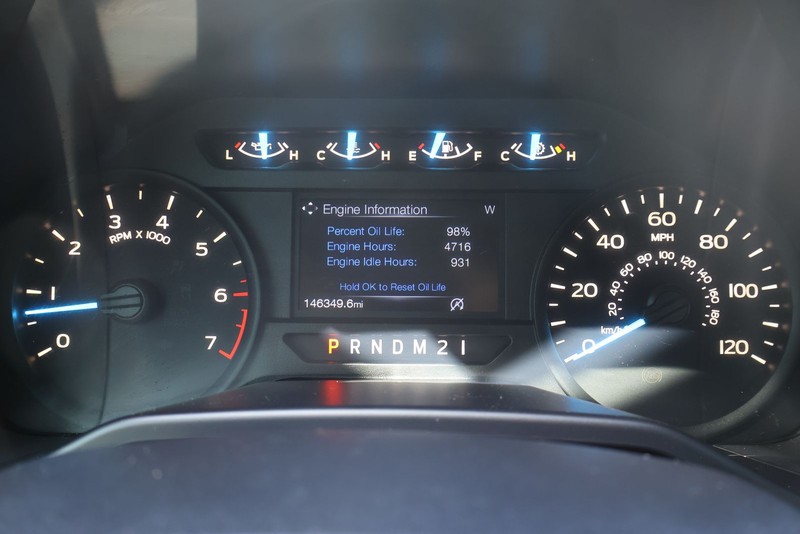 Ford F-150 Vehicle Full-screen Gallery Image 22