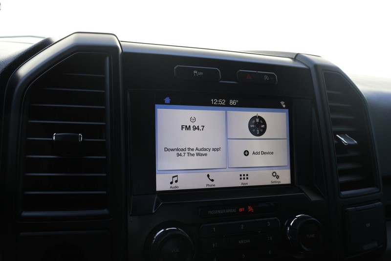 Ford F-150 Vehicle Full-screen Gallery Image 27