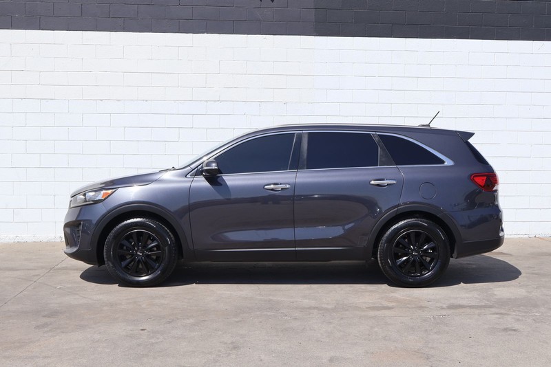 Kia Sorento Vehicle Full-screen Gallery Image 10