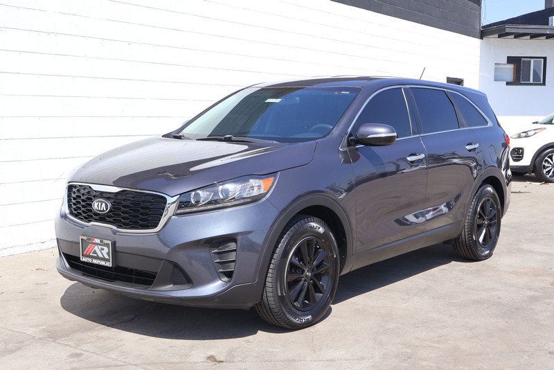 Kia Sorento Vehicle Full-screen Gallery Image 11