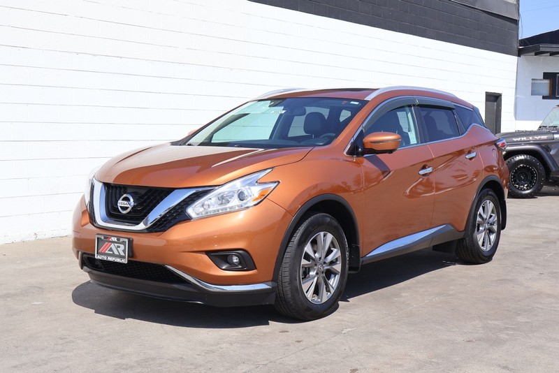 Nissan Murano Vehicle Full-screen Gallery Image 12