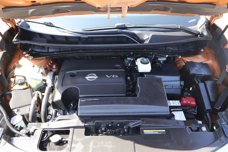 Nissan Murano Vehicle Full-screen Gallery Image 13