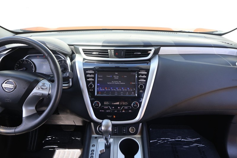 Nissan Murano Vehicle Full-screen Gallery Image 27