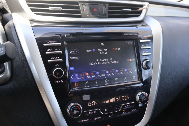 Nissan Murano Vehicle Full-screen Gallery Image 28