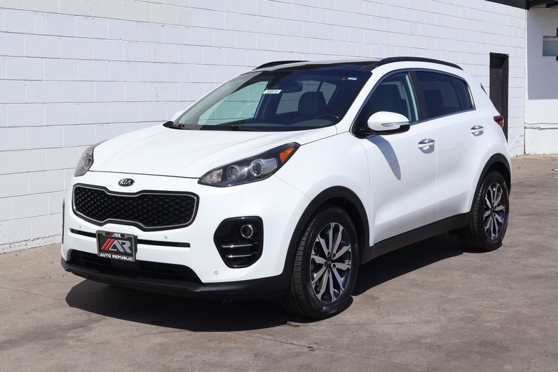 Kia Sportage Vehicle Full-screen Gallery Image 12