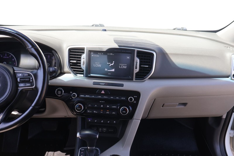 Kia Sportage Vehicle Full-screen Gallery Image 27
