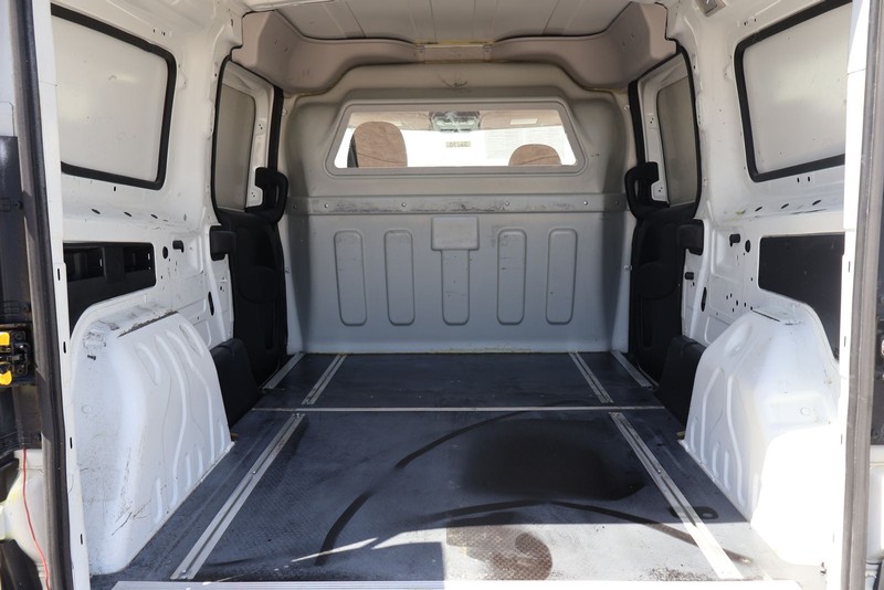 Ram ProMaster City Cargo Van Vehicle Full-screen Gallery Image 06
