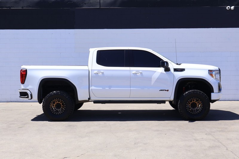 GMC Sierra 1500 Vehicle Full-screen Gallery Image 04