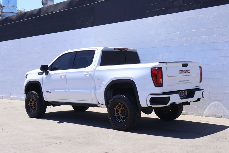 GMC Sierra 1500 Vehicle Full-screen Gallery Image 09
