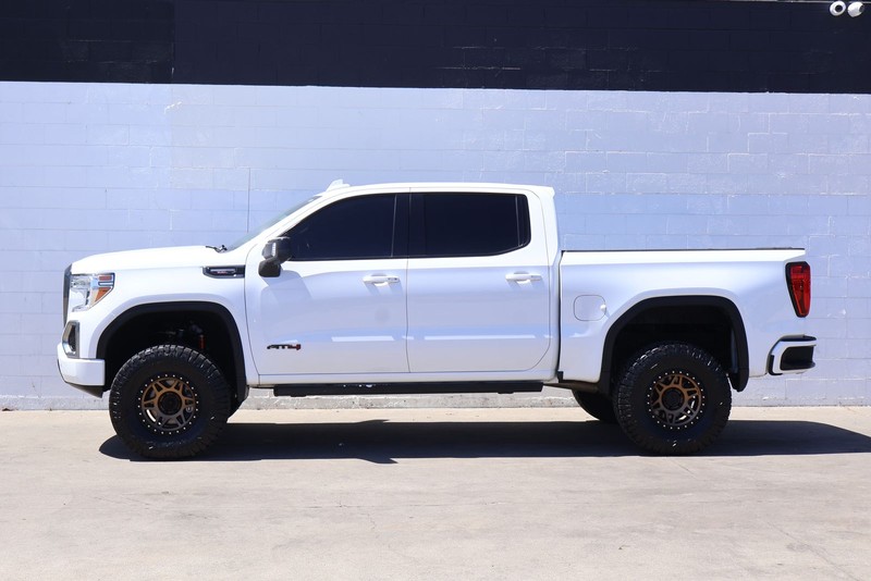 GMC Sierra 1500 Vehicle Full-screen Gallery Image 10