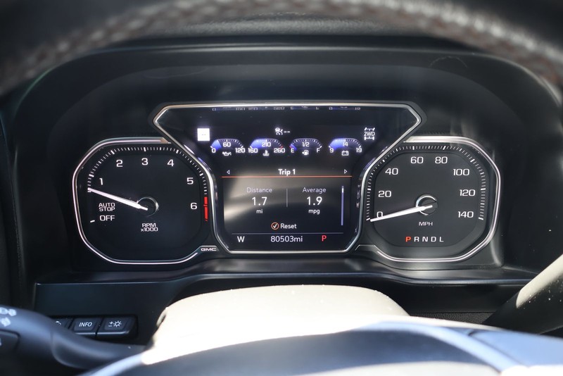 GMC Sierra 1500 Vehicle Full-screen Gallery Image 24