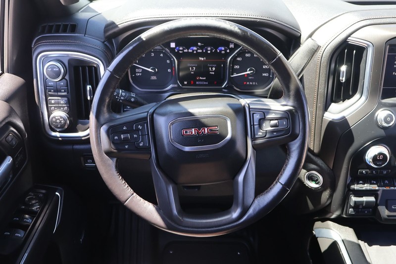 GMC Sierra 1500 Vehicle Full-screen Gallery Image 25