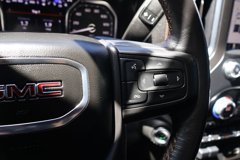 GMC Sierra 1500 Vehicle Full-screen Gallery Image 27