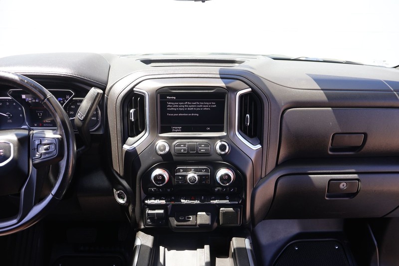 GMC Sierra 1500 Vehicle Full-screen Gallery Image 29