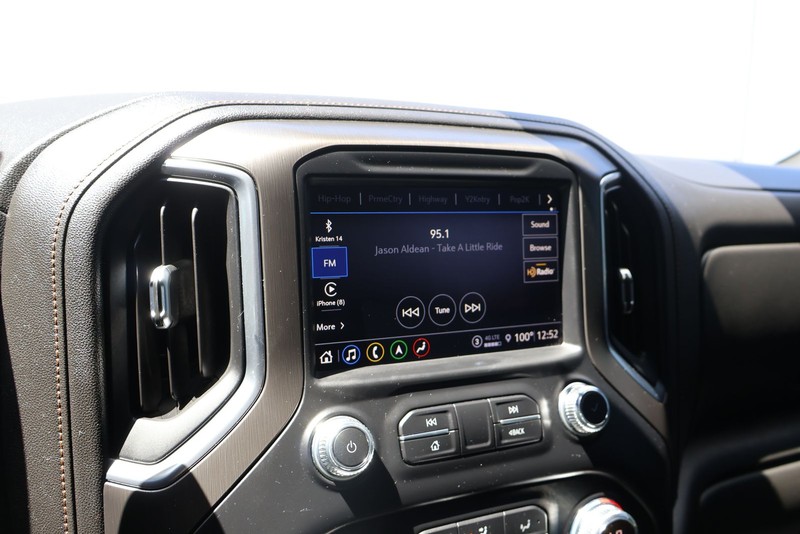 GMC Sierra 1500 Vehicle Full-screen Gallery Image 30
