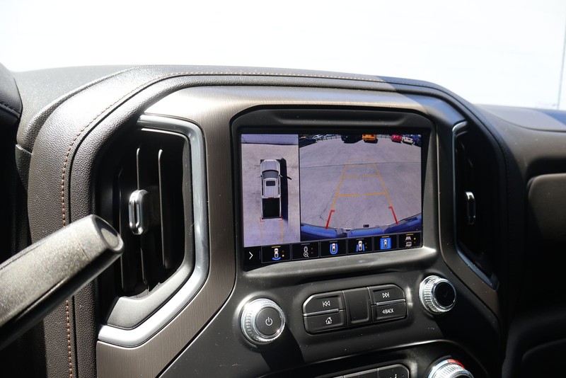 GMC Sierra 1500 Vehicle Full-screen Gallery Image 31