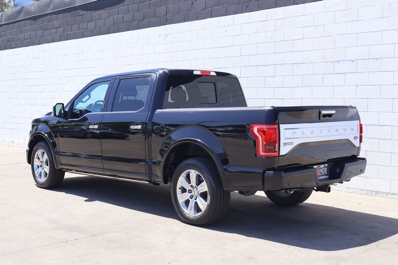 Ford F-150 Vehicle Full-screen Gallery Image 09
