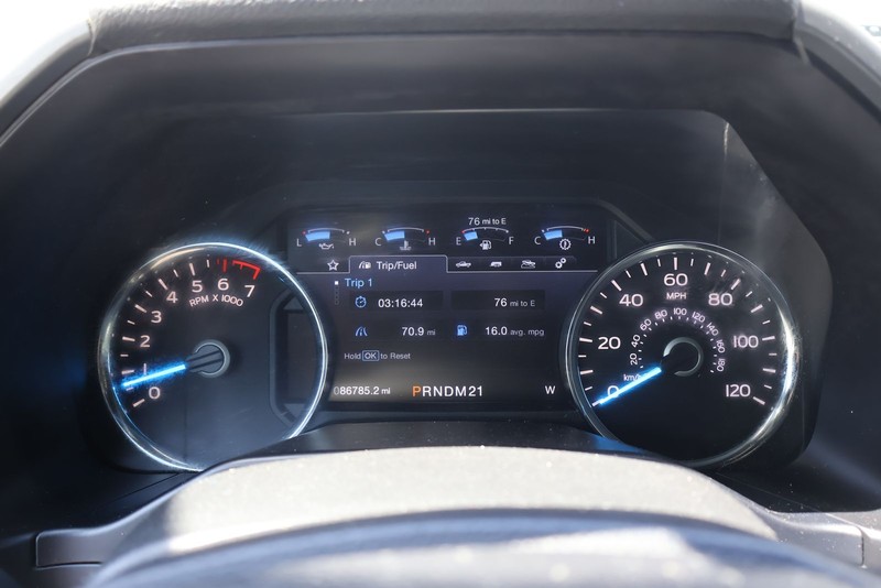 Ford F-150 Vehicle Full-screen Gallery Image 23