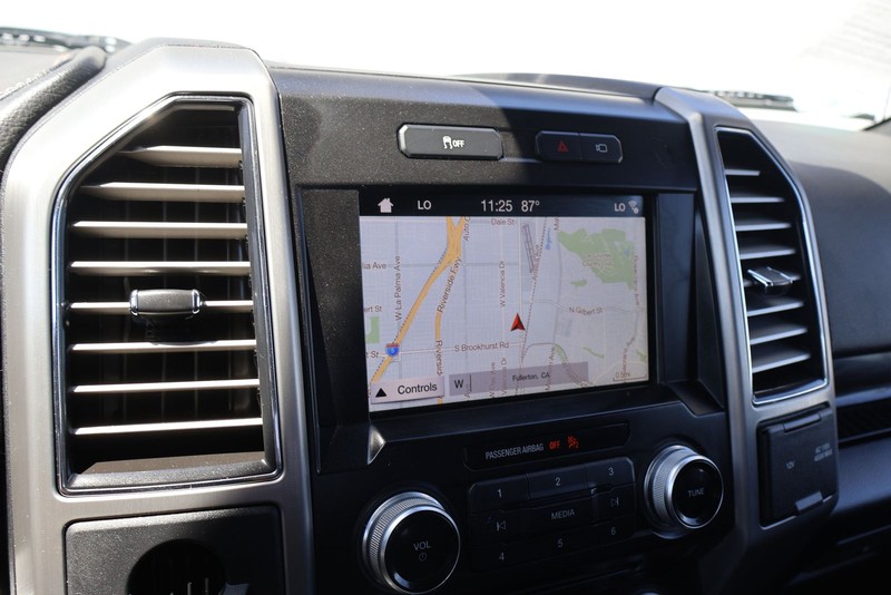 Ford F-150 Vehicle Full-screen Gallery Image 28