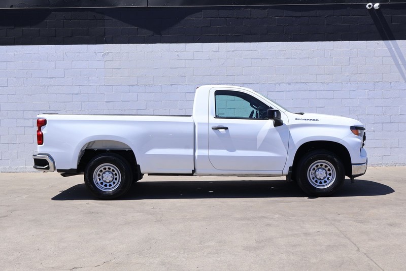Chevrolet Silverado 1500 Vehicle Full-screen Gallery Image 04