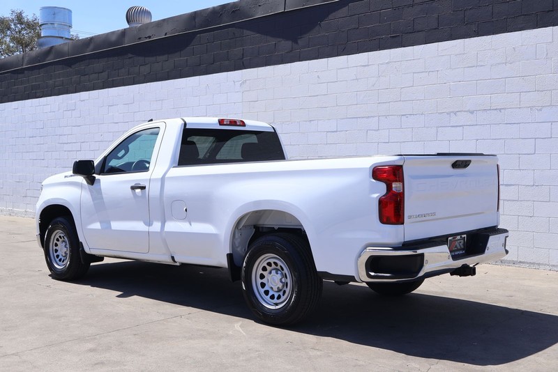 Chevrolet Silverado 1500 Vehicle Full-screen Gallery Image 09