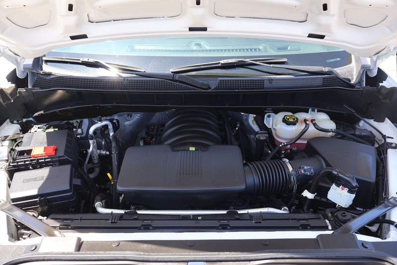 Chevrolet Silverado 1500 Vehicle Full-screen Gallery Image 12