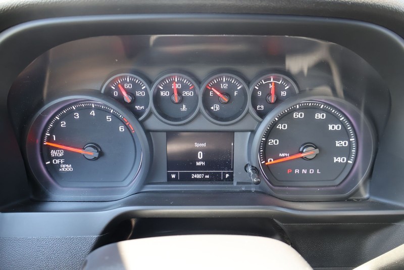 Chevrolet Silverado 1500 Vehicle Full-screen Gallery Image 20