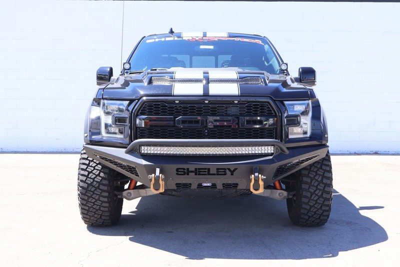 Ford F-150 Vehicle Full-screen Gallery Image 02