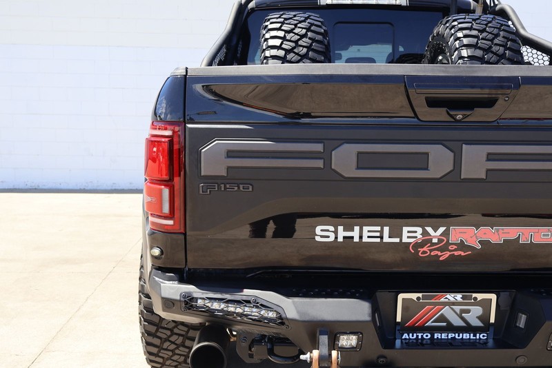 Ford F-150 Vehicle Full-screen Gallery Image 07