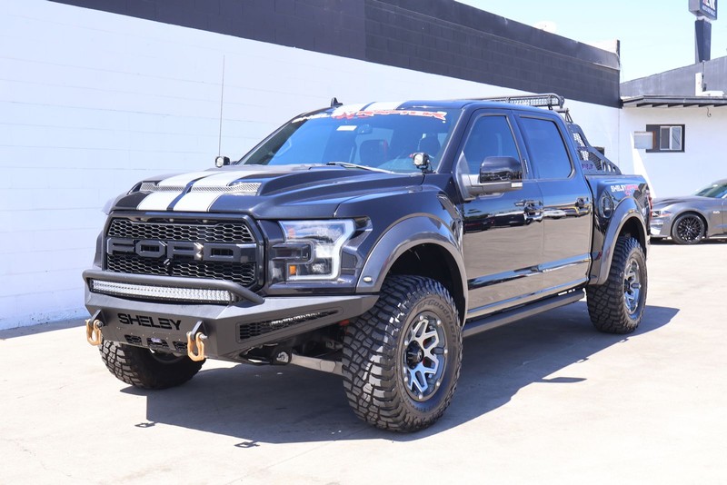 Ford F-150 Vehicle Full-screen Gallery Image 11