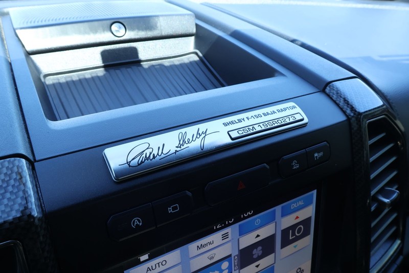 Ford F-150 Vehicle Full-screen Gallery Image 32