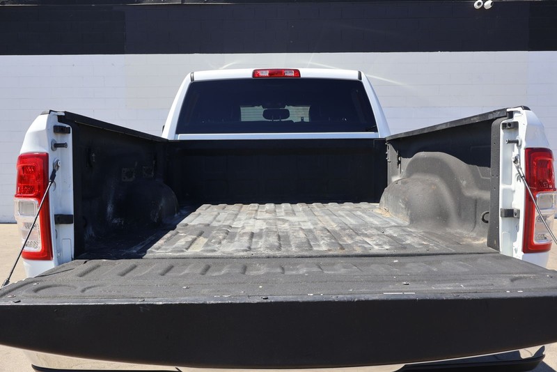 Ram 2500 Vehicle Full-screen Gallery Image 08